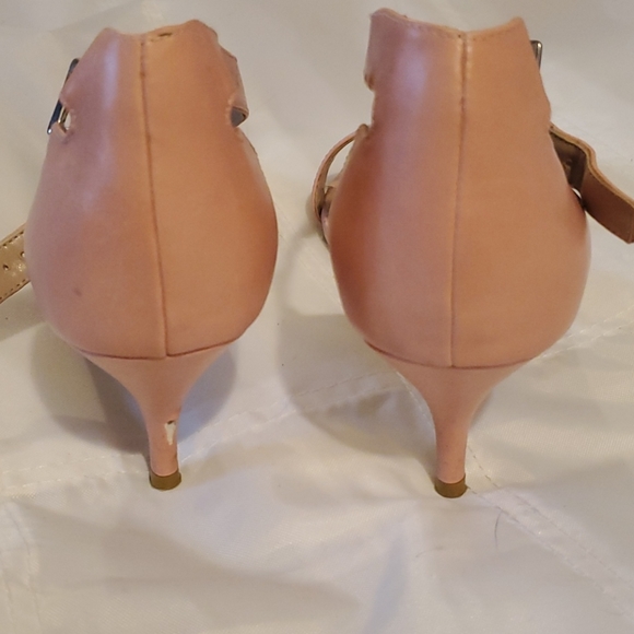 Pink heels - Picture 3 of 7